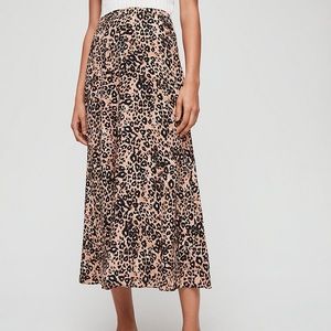 Aritzia Wilfred leopard midi skirt